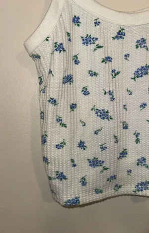 Old Navy Floral Tank thumbnail 2