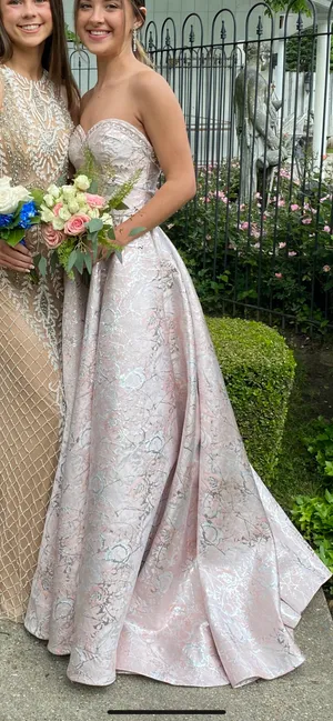 Mori Lee FormalGown thumbnail 1
