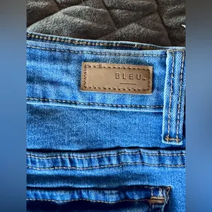 BLEU Denim Bootcut Jeans Mid Rise Stretch Distressed NEW Blue Size 12 thumbnail 2