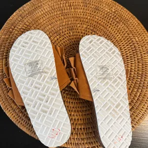American Eagle Ruffle Slide‎ Sandals Cognac Brown Faux Suede Cork Midsole Size 6 thumbnail 8