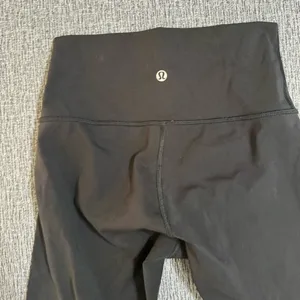 Lululemon Cropped Black Leggings thumbnail 6