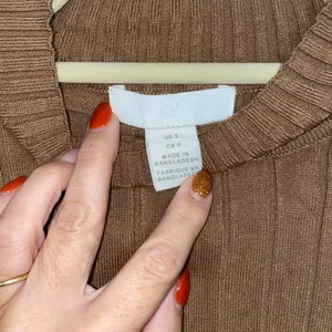 H&M Faux turtleneck top thumbnail 3