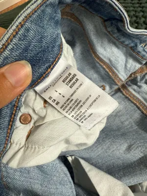 American Eagle Highest Rise Mom Jeans thumbnail 4