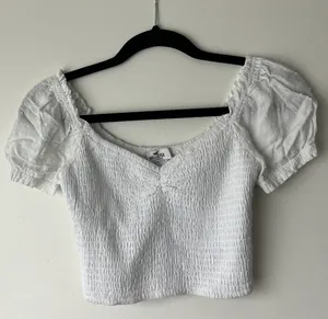 Hollister Top thumbnail 1