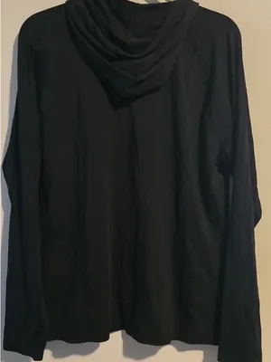 ALO Yoga Black Long Sleeve Hoodie Pullover thumbnail 9