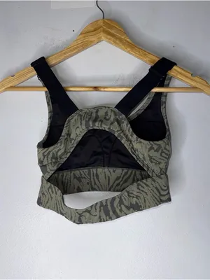 Varley Edris Sports Bra‎ In Distorted Green Print Small thumbnail 2