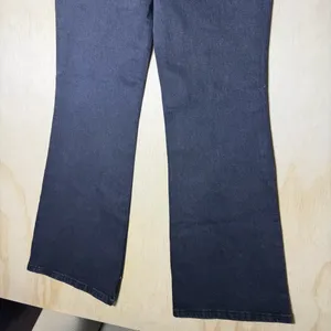 NWT Universal Thread High-Rise Flare Jeans Womens Size 2‎ Comfort Stretch Black thumbnail 10
