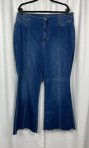 Free People We The Free Curvy Flare Leg Raw Hem Jeans Sz.35 thumbnail 1