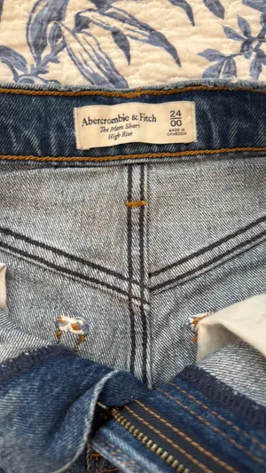 Abercrombie Mom Shorts High-Rise thumbnail 4