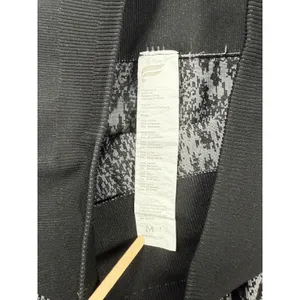 Fabletics Snakeskin‎ Print High Waisted Athletic Leggings Black Trim Size M thumbnail 4