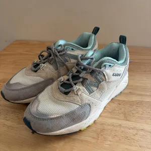 Karhu Fusion 2.0 Trainers Ultimate Gray And‎ Iceberg Green Size 6 Tennis Shoes thumbnail 3