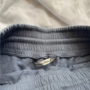 Abercrombie & Fitch High Waist Shorts thumbnail 3