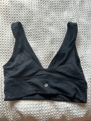 Lululemon Bra 8 thumbnail 2