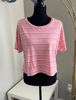 PINK Victorias Secret Womens Short Sleeve Round Neck Crop Top Pink Size Medium thumbnail 1