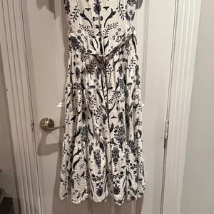 Roller Rabbit Floral Print White and Blue Midi Dress thumbnail 3