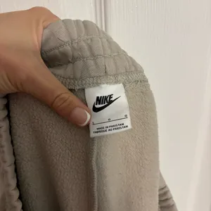 Nike Tan Sweatpants Joggers thumbnail 5