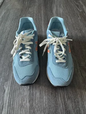 New Balance Sneakers thumbnail 2