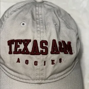 Adidas Gray and Marron TEXAS A&M hat thumbnail 2