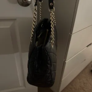 Kate Spade New York Sedgewick Place Small Phoebe Shoulder Bag thumbnail 4