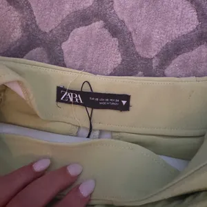 Never worn Lime green Zara skort thumbnail 5
