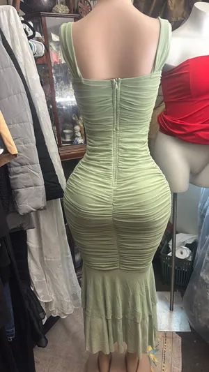 New size extra small but it will fit a medium too Green thumbnail 6