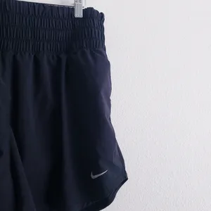 Nike Dri-Fit Mid Rise Lined Athletic Shorts thumbnail 3