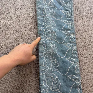 Vintage Oxygen Floral Embroidered Jeans Womens 25 Y2K Blue Denim High Rise USA thumbnail 8