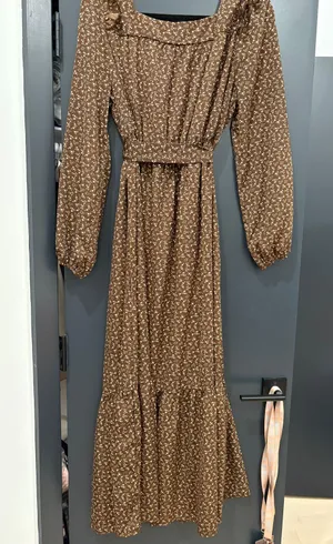 Brown Floral Dress thumbnail 1