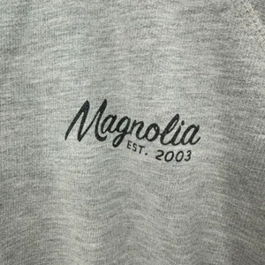 Magnolia Size Large Long Sleeve Crew Neck Pullover Sweatshirt Top Waco Texas‎ thumbnail 4