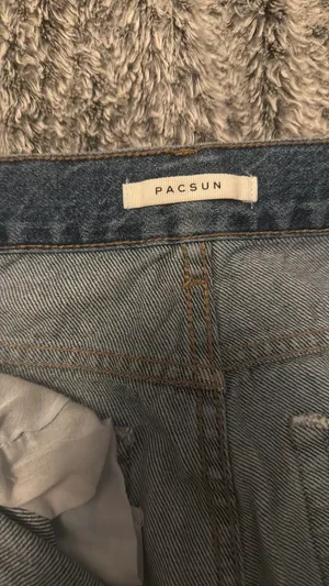 PacSun Ripped Jeans thumbnail 3