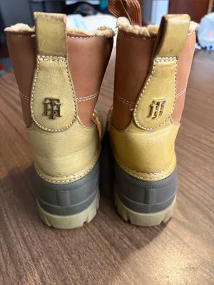 Tommy Hilfiger Size 7 Duck Boots Faux Shearling Lined Waterproof thumbnail 3