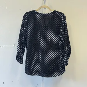 Adrienne Vittadini Polka Dot Roll‎ Tab Sleeve Blouse Black White VW31239 Large thumbnail 2