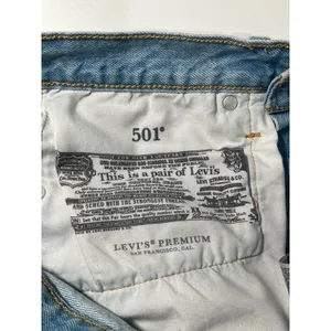 Levis Premium 501‎ Original Shorts Light Wash Distressed Cut Off W27 56327-0086 thumbnail 5