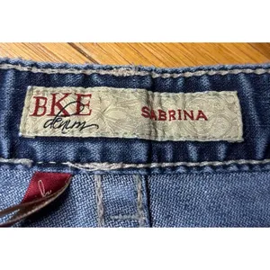 Buckle BKE Sabrina Women's Jeans Size 30x35.5 Mid Rise Boot Stretch Blue Denim thumbnail 3