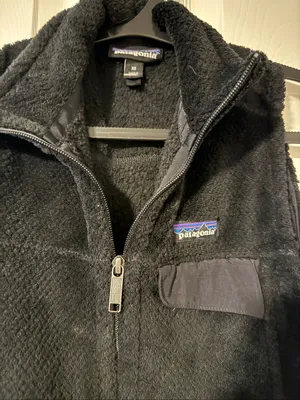 Patagonia Women’s Los Gatos Black High-Pile Fleece Vest Size XS thumbnail 2