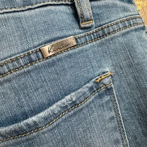 KanCan High Rise‎ Light Wash Ripped Distressed Skinny Jeans Size 32 thumbnail 7