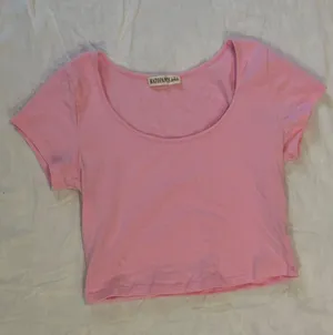 Crop Top thumbnail 1
