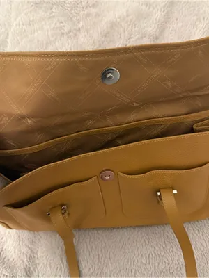 Longchamp Patch Pocket Leather Shoulder Bag thumbnail 5