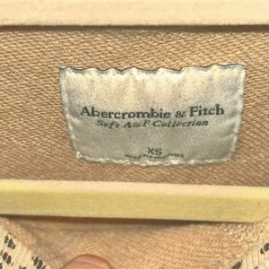 Abercrombie & Fitch Soft AF crew thumbnail 3