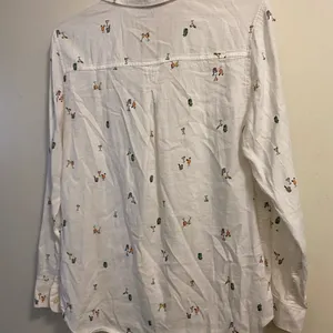 Old Navy Womens Button Up Shirt M Medium Bust 38” White Cocktails Drinks Print thumbnail 5