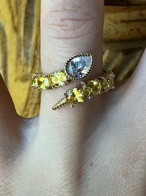 Judith Ripka Simulated Diamond Ring Size 7 thumbnail 1