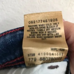 Levi’s Perfectly Shaping 512 jeans shorts 20W‎ thumbnail 5