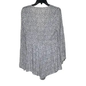 Altar'd State Tunic Top Size Medium Gray Cream Pattern Front Tie Lined‎ Womens thumbnail 9