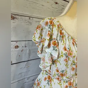 Cupcake and Cashmere Woman’s White Floral Lightweight Raylon Dress Size Large thumbnail 4