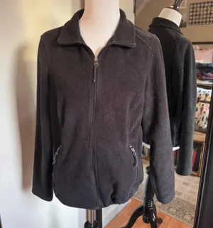 L.L.Bean Medium Black Sweatshirt thumbnail 1