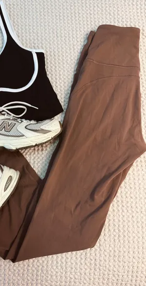 Lululemon Yoga Pants thumbnail 1
