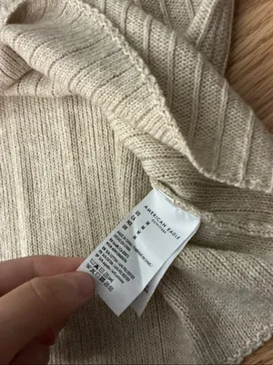American Eagle Outfitters Ribbed Off-the-Shoulder Sweater Size Medium thumbnail 6