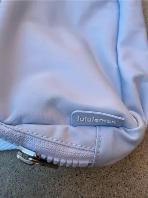 Lululemon Light Blue Adjustable Waist Front Pack Multi-Pocket Athleisure thumbnail 3