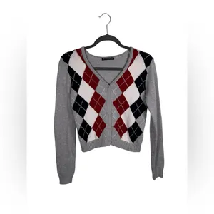 Brandy‎ Melville Elizabeth Argyle Cropped Cardigan Gray Red Navy Size Small thumbnail 2