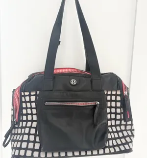 Lululemon Black & White Grid Duffel Gym Bag (Peeling) thumbnail 1
